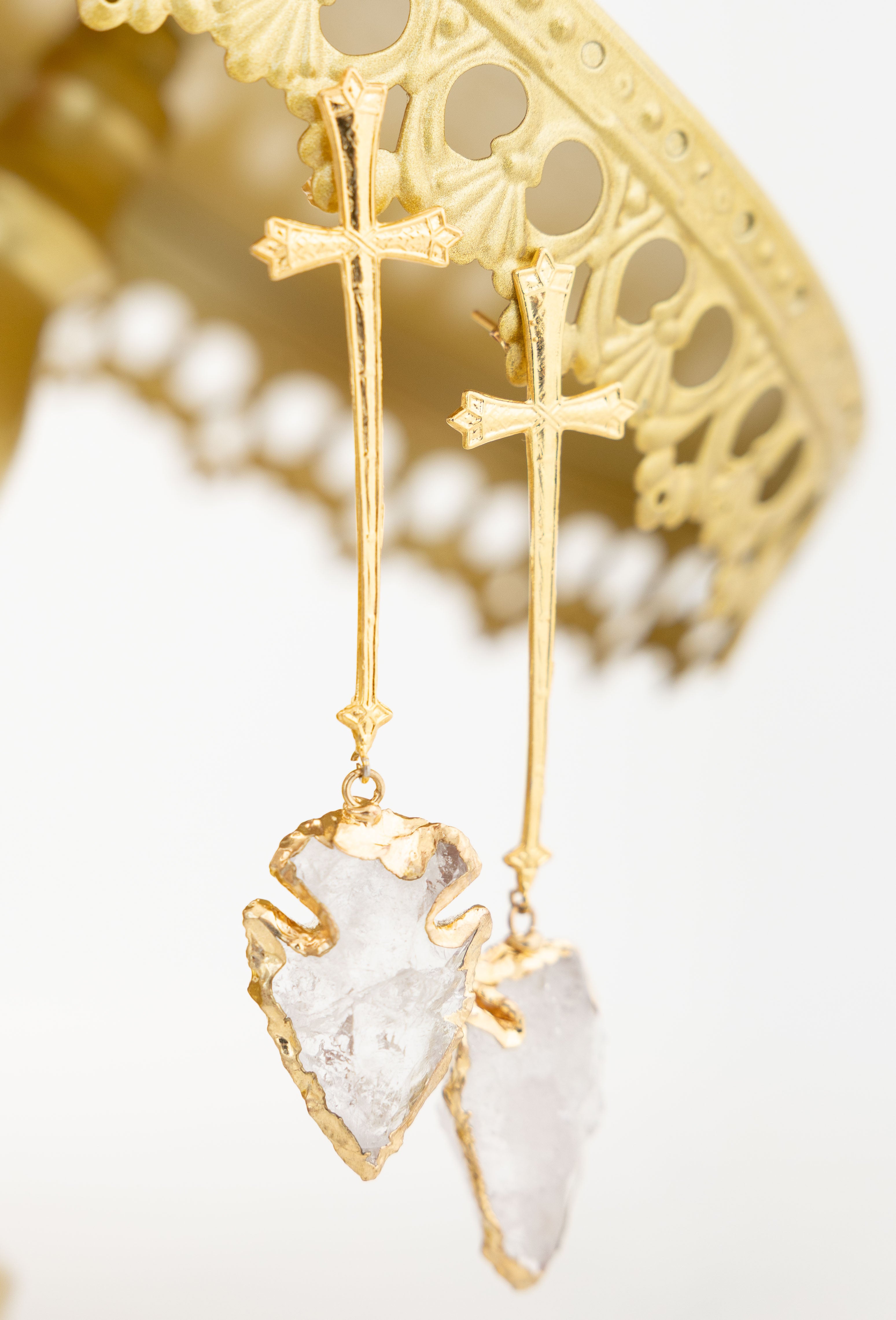 Aretes Cruz Flecha Cuarzo