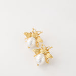 Aretes Abeja Perla Blanca