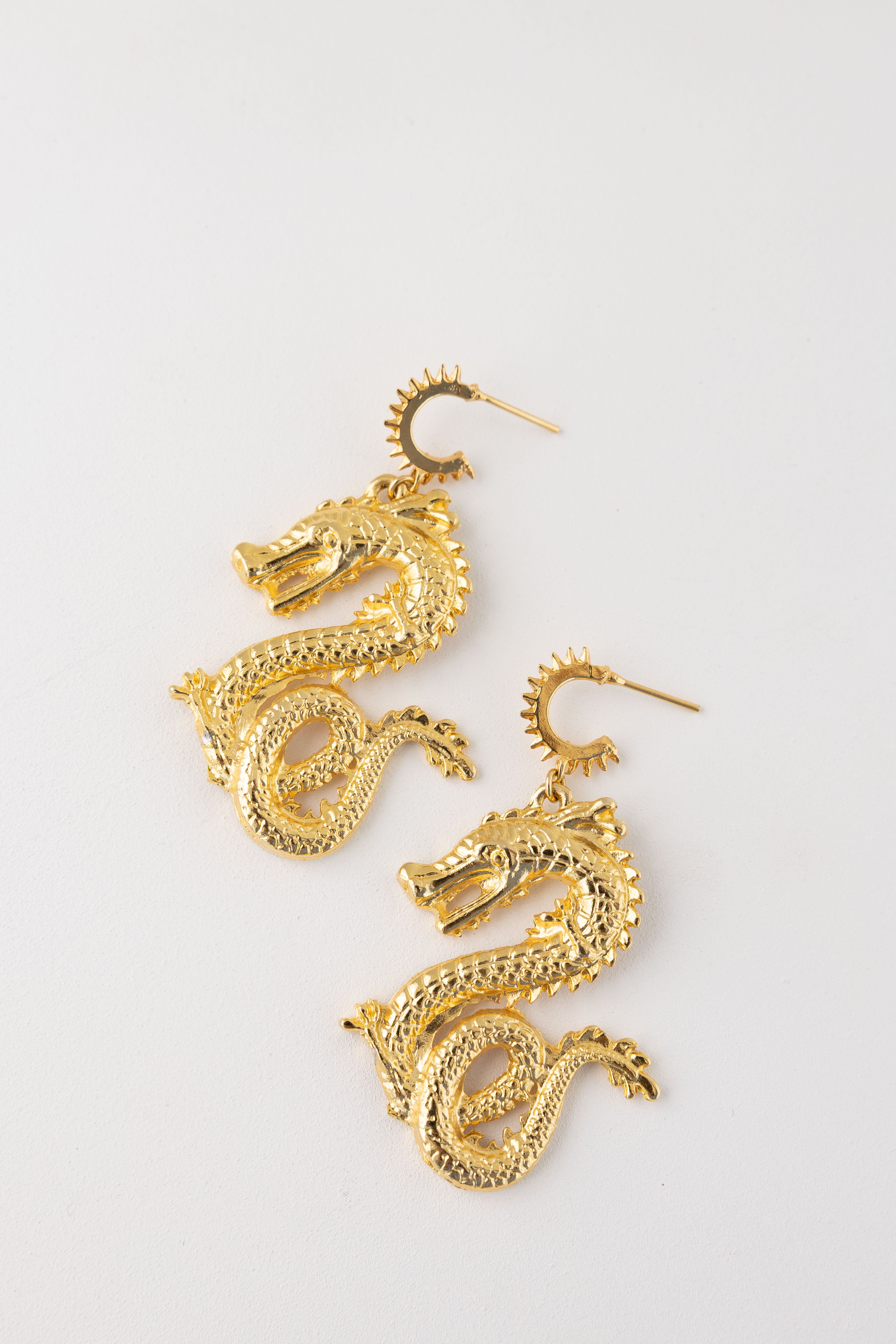 Aretes Dragon M2