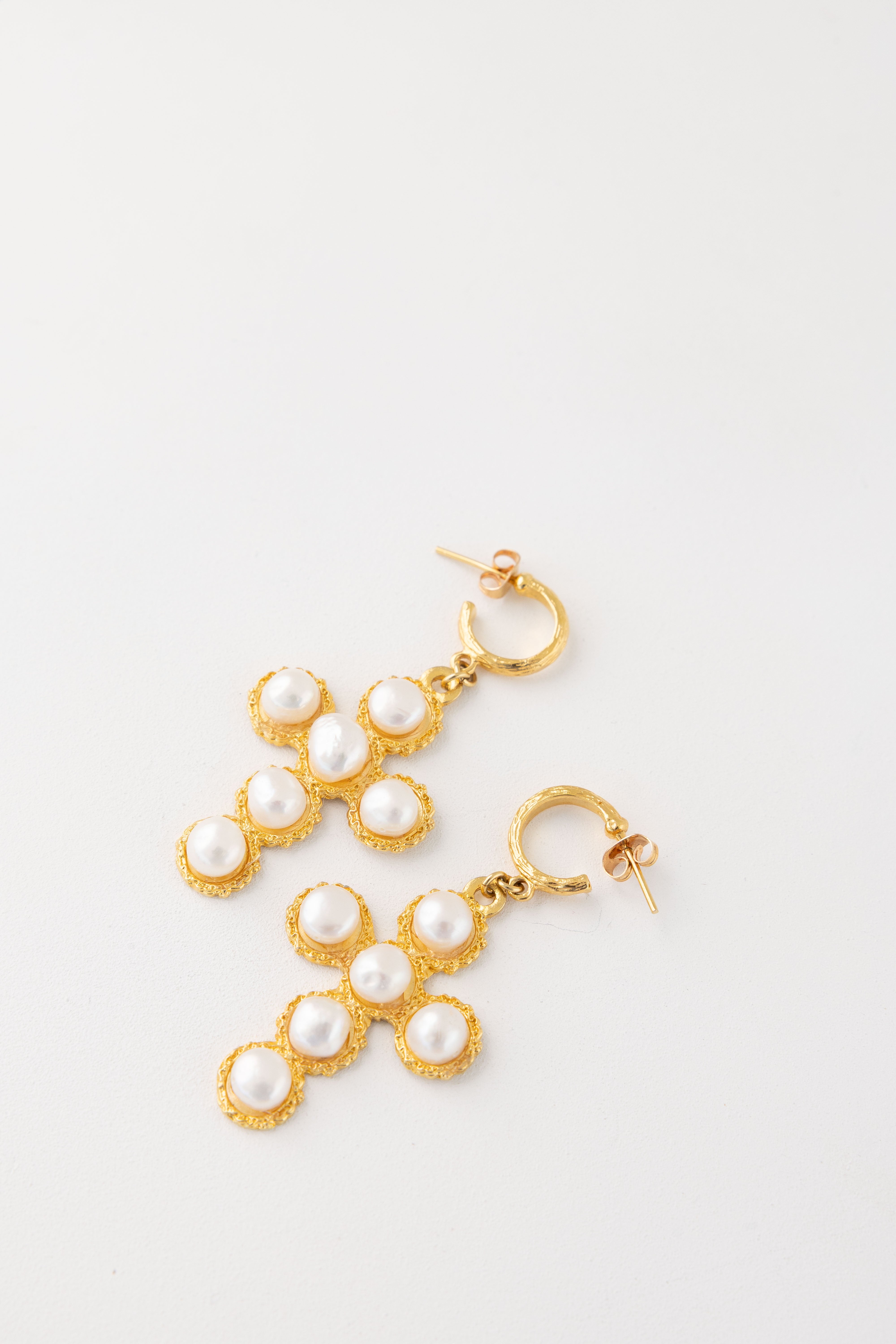 Aretes Cruz Perlas