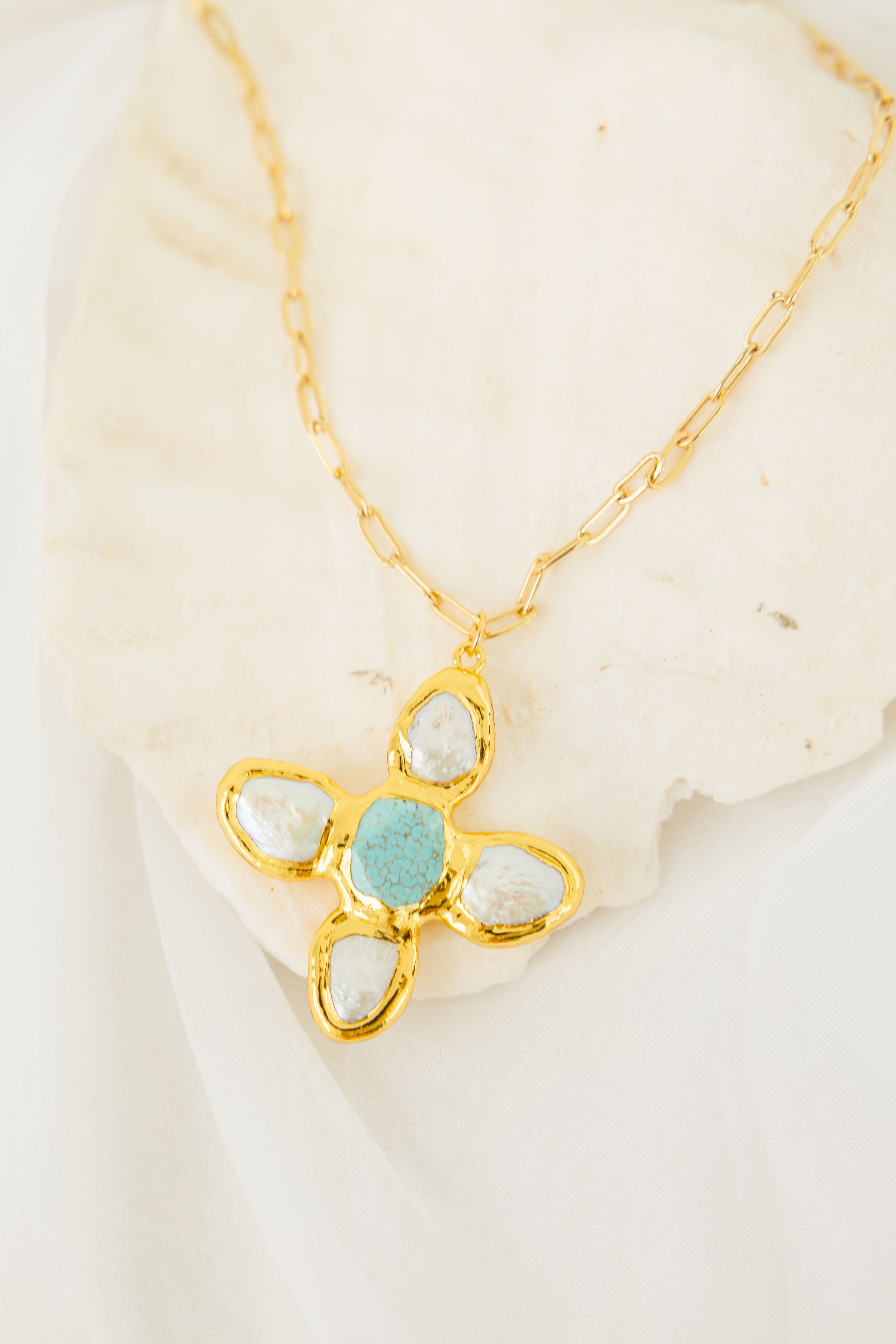 Collar Cruz NÁCAR Y TURQUESA