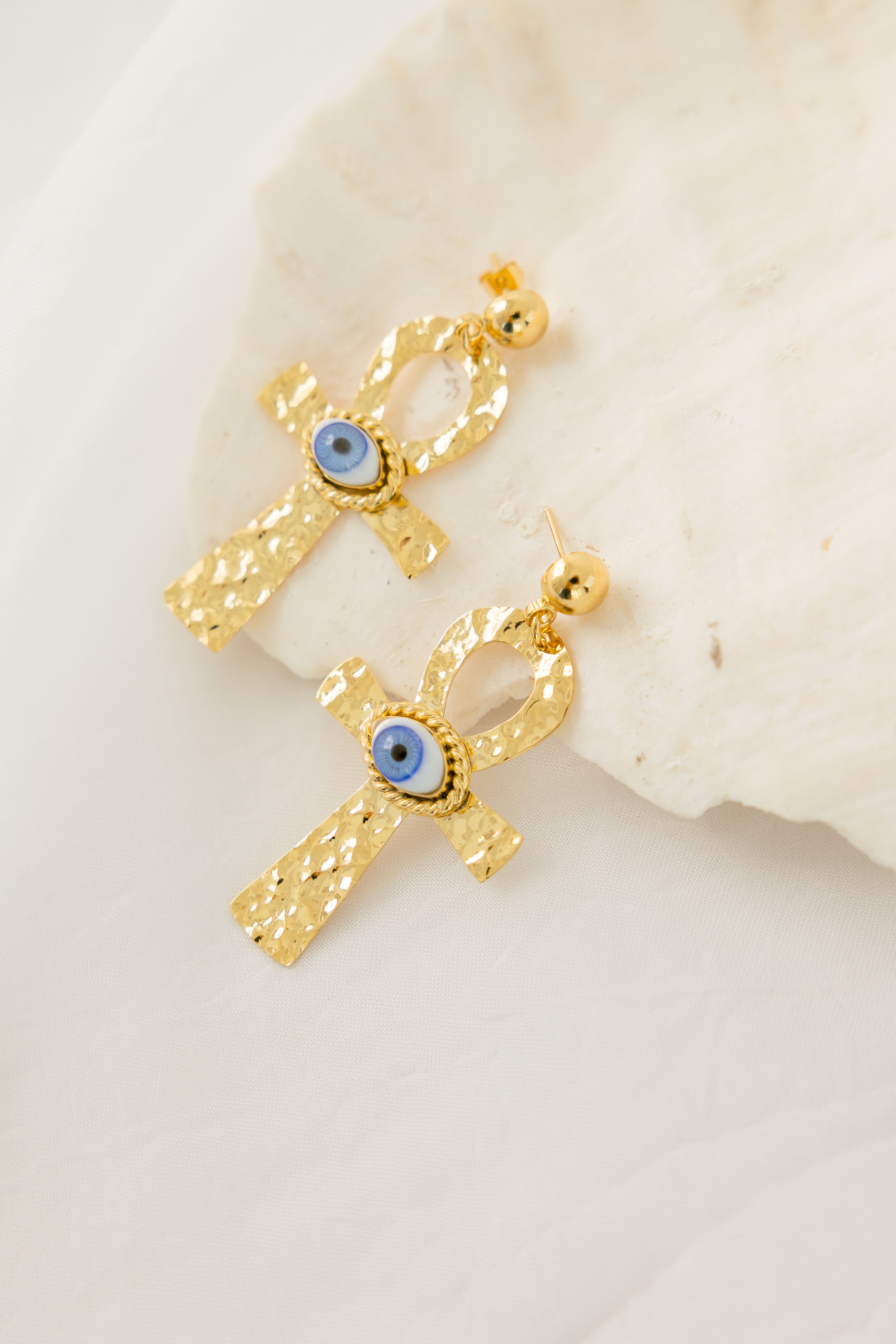 Aretes “Ankh Protector”