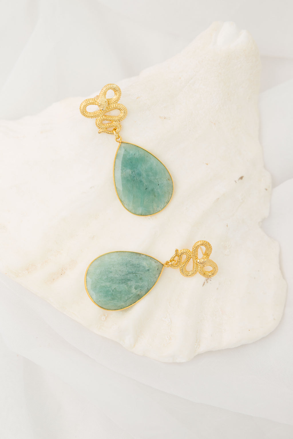 Aretes Serpiente Broquel Jade