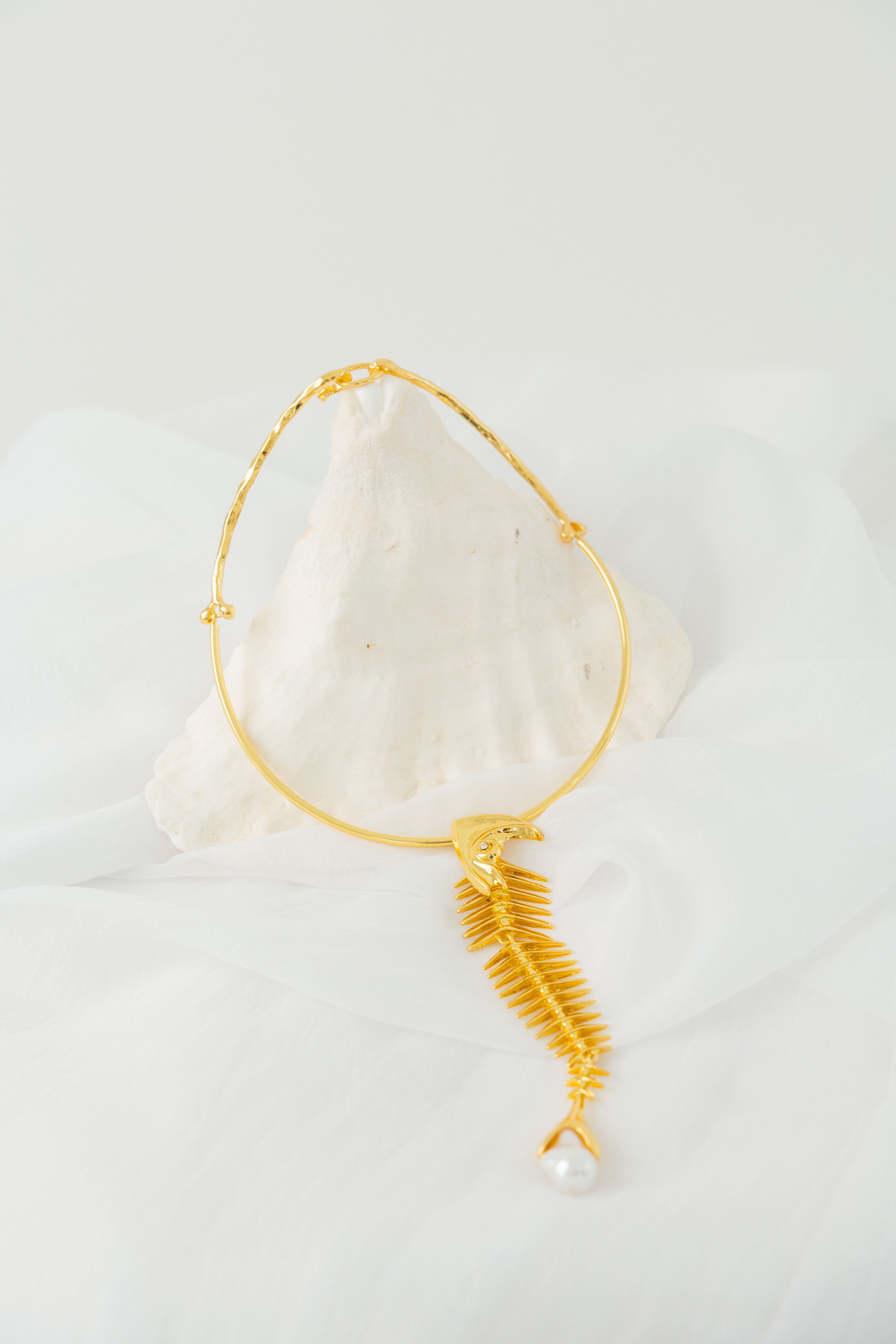 Collar “Golden Fishbone”