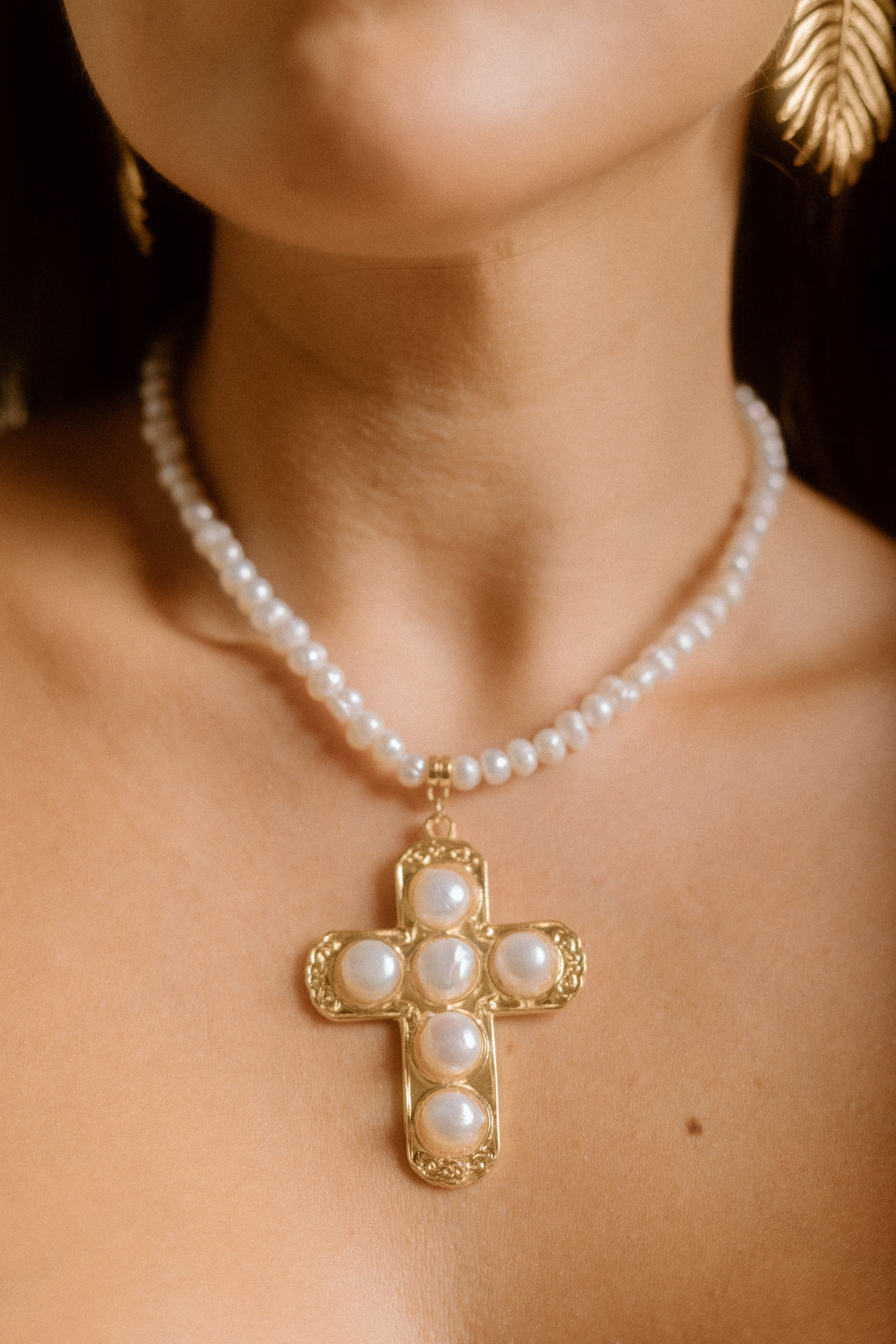 Collar Cruz de Perlas