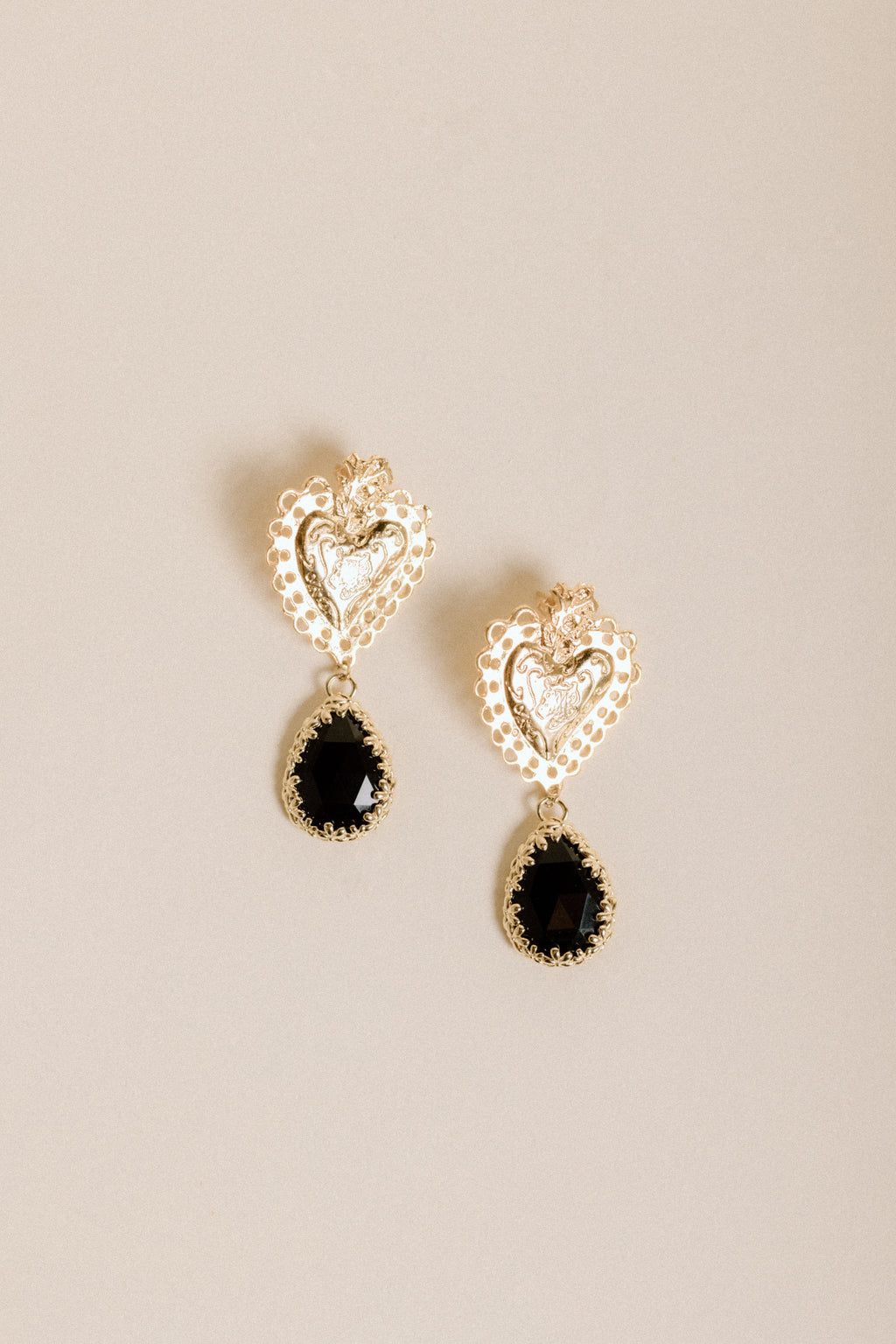 Aretes Sagrado Corazon Onix