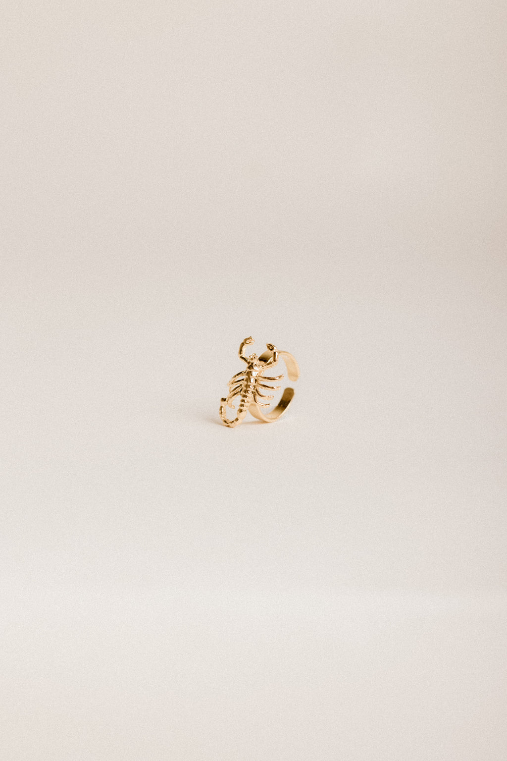 Anillo Scorpio