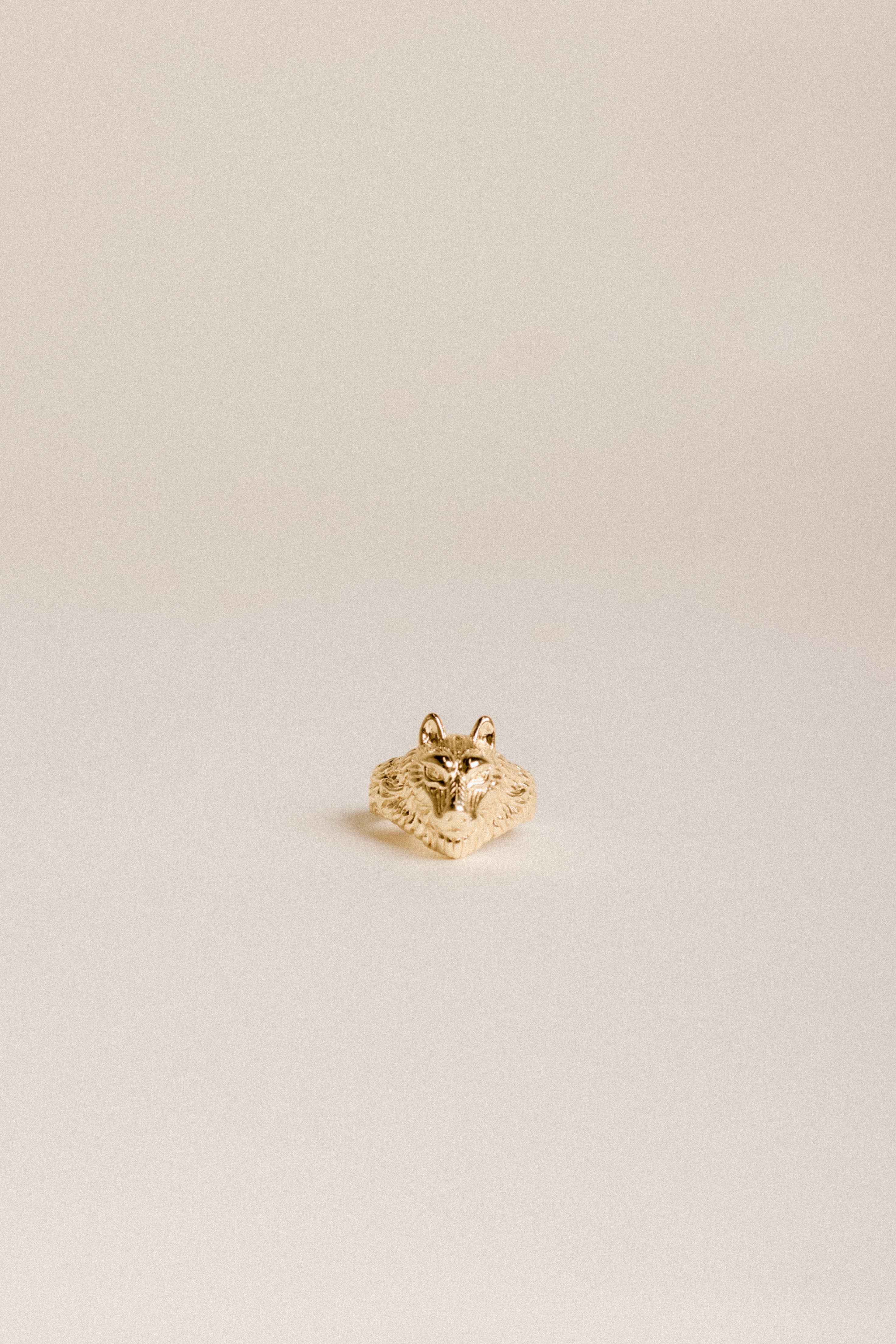 Anillo Lobo 24k