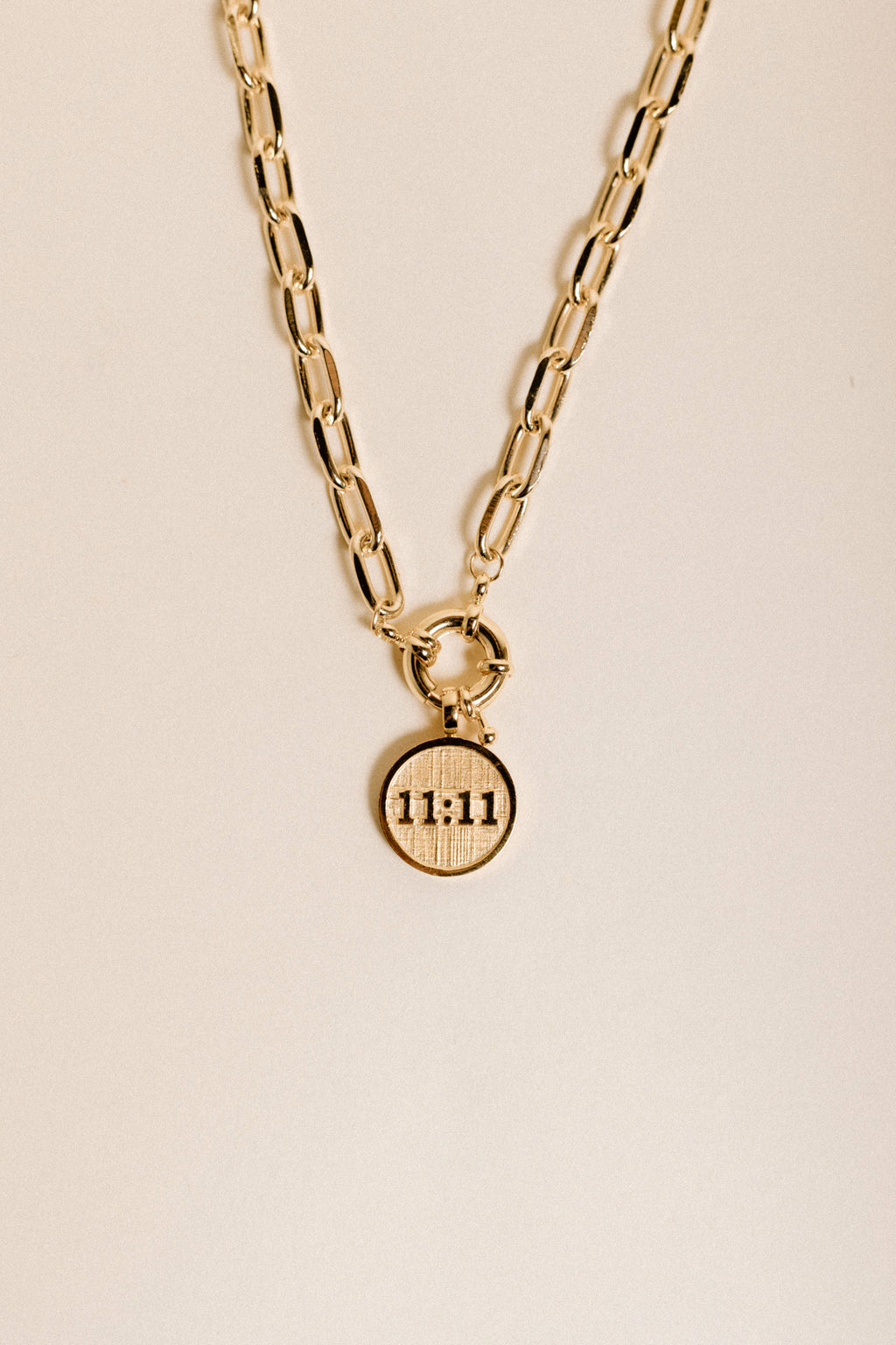 Collar 11:11 Medalla